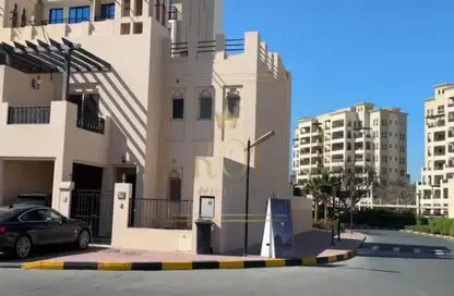 تاون هاوس - 4 غرف نوم - 4 حمامات للايجار في تاون هاوسز قرية الحمرا - قرية الحمرا - رأس الخيمة