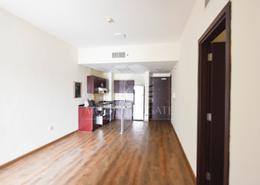 صورةغرفة فارغة لـ: شقة - 1 غرفة نوم - 2 حمامات للبيع في الخريف 2 - سيزون كوميونيتي - قرية الجميرا سركل - دبي, صورة 1