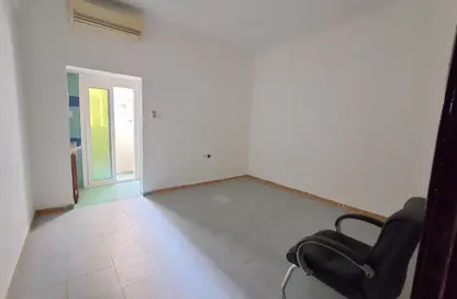 Apartment - Studio - 1 Bathroom for rent in Al Naseriya - Al Sharq - Sharjah