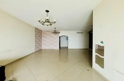 Apartment - 3 Bedrooms - 3 Bathrooms for rent in Al Majaz 3 - Al Majaz - Sharjah