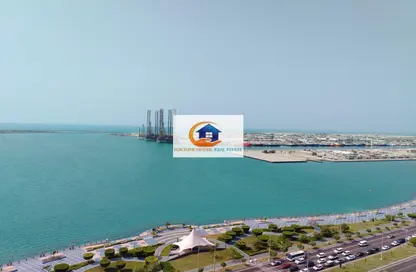 شقة - 2 غرف نوم - 4 حمامات للايجار في برج الريف - شارع الكورنيش - أبوظبي