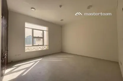 Empty Room image for: Apartment - 1 Bedroom - 2 Bathrooms for rent in Al Manaseer - Al Ain, Image 1