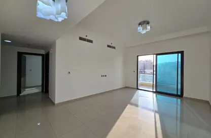 شقة - غرفة نوم - 2 حمامات للايجار في منازل الرفاعة 03 - الرفاعة - بر دبي - دبي