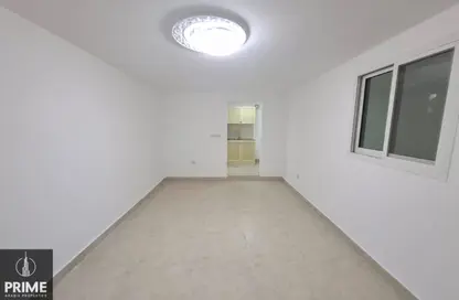 Apartment - Studio - 1 Bathroom for rent in Al Muroor Tower - Muroor Area - Abu Dhabi