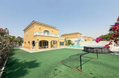 Villa - 5 Bedrooms - 6 Bathrooms for rent in Legacy - Jumeirah Park - Dubai
