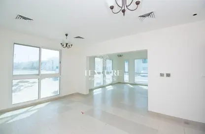 فيلا - 5 غرف نوم - 6 حمامات للبيع في تلال الخيل - القوز - دبي