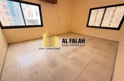 شقة - 3 غرف نوم - 2 حمامات للايجار في شارع جمال عبد الناصر - المجاز - الشارقة