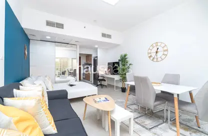 Apartment - Studio - 1 Bathroom for rent in Burj Al Nujoom - Downtown Dubai - Dubai
