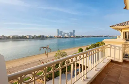 Villa - 5 Bedrooms - 3 Bathrooms for sale in Garden Homes Frond E - Garden Homes - Palm Jumeirah - Dubai