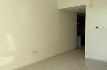 Apartment - Studio - 1 Bathroom for rent in Royal Residence 1 - Royal Residence - Dubai Sports City - Dubai