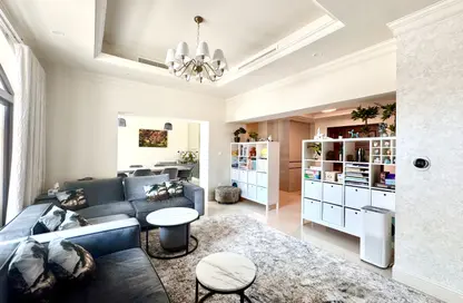 Apartment - 3 Bedrooms - 2 Bathrooms for sale in Golden Mile 9 - Golden Mile - Palm Jumeirah - Dubai