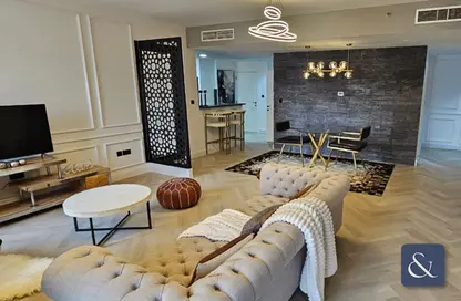 Living / Dining Room image for: Apartment - 1 Bedroom - 2 Bathrooms for sale in Murjan 1 - Murjan - Jumeirah Beach Residence - Dubai, Image 1