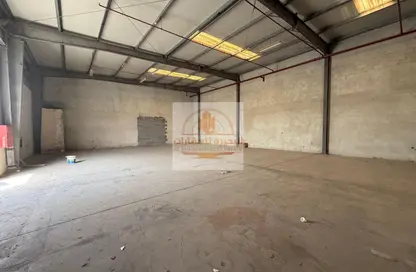 Warehouse - Studio - 2 Bathrooms for rent in Al Sajaa Industrial - Al Sajaa - Sharjah