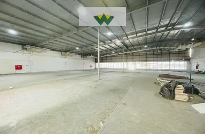Warehouse - Studio - 5 Bathrooms for rent in M-13 - Mussafah Industrial Area - Mussafah - Abu Dhabi