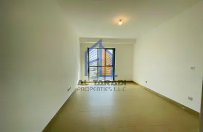 Empty Room image for: Apartment - 2 Bathrooms for rent in Al Murjan Tower - Danet Abu Dhabi - Abu Dhabi, Image 1