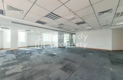 Office Space - Studio for rent in Building 25 - Dubai Healthcare City - Dubai