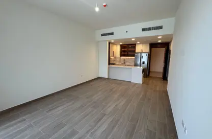 Apartment - 2 Bedrooms - 3 Bathrooms for rent in The Regent - Town Square - Dubai