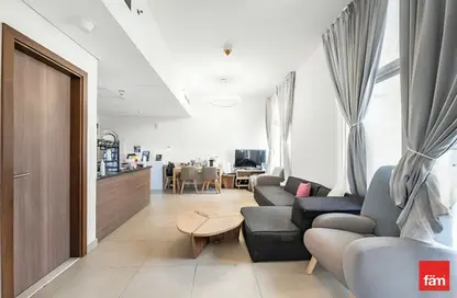 شقة - 2 غرف نوم - 3 حمامات للبيع في عزيزي بلازا - الفرجان - دبي