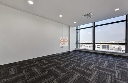 Empty Room image for: Office Space - Studio - 2 Bathrooms for rent in M-4 - Mussafah Industrial Area - Mussafah - Abu Dhabi, Image 1