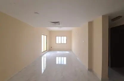 Penthouse - 4 Bedrooms - 3 Bathrooms for rent in Al Butina B - Al Butina - Sharjah