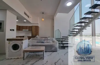 Apartment - 2 Bedrooms - 3 Bathrooms for rent in Oasis 2 - Oasis Residences - Masdar City - Abu Dhabi