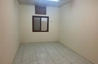 سكن عمال - استوديو - 8 حمامات للايجار في سونابور - المحيصنة - دبي