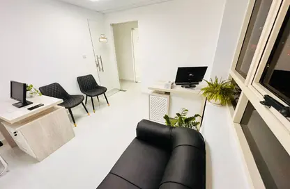 Office Space - Studio - 1 Bathroom for rent in Silver Home Building - Hor Al Anz - Deira - Dubai