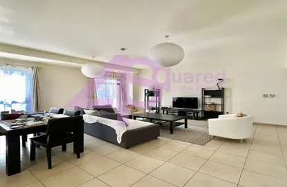 Living / Dining Room image for: Apartment - 1 Bedroom - 1 Bathroom for rent in Amwaj 4 - Amwaj - Jumeirah Beach Residence - Dubai, Image 1
