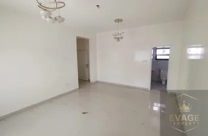 Apartment - 3 Bedrooms - 3 Bathrooms for rent in Al Rawda 3 - Al Rawda - Ajman