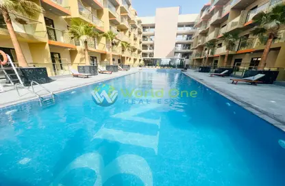 صورة لـ حوض سباحة شقة - 2 غرف نوم - 2 حمامات للايجار في بن غاطي روز - قرية الجميرا سركل - دبي ، صورة رقم 1