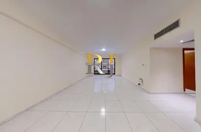 Apartment - 2 Bedrooms - 2 Bathrooms for rent in Golden Sands 2 - Mankhool - Bur Dubai - Dubai