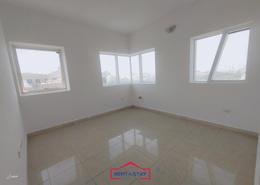 Apartment - 2 bedrooms - 3 bathrooms for rent in Hai Al Madheef - Central District - Al Ain