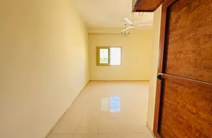 Apartment - Studio - 1 Bathroom for rent in Fire Station Road - Muwaileh - Sharjah