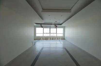 Apartment - 4 Bedrooms - 6 Bathrooms for rent in Al Ain Tower - Khalidiya Street - Al Khalidiya - Abu Dhabi