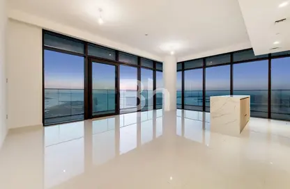 Apartment - 2 Bedrooms - 2 Bathrooms for rent in Beach Vista - EMAAR Beachfront - Dubai Harbour - Dubai