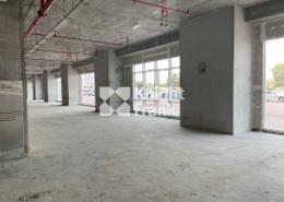 Show Room for rent in Corniche Road - Abu Dhabi