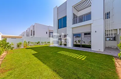 Villa - 5 Bedrooms - 5 Bathrooms for rent in Umm Suqeim 1 Villas - Umm Suqeim 1 - Umm Suqeim - Dubai