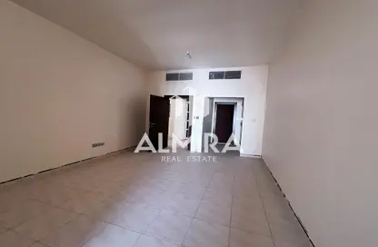Empty Room image for: Villa - 6 Bedrooms for rent in Mushrif Park - Al Mushrif - Abu Dhabi, Image 1