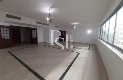 Apartment - 4 Bedrooms - 4 Bathrooms for rent in Deena Building - Al Danah - Abu Dhabi