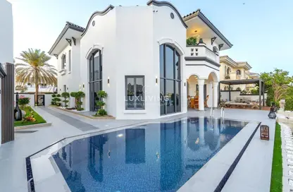 Villa - 4 Bedrooms - 6 Bathrooms for rent in Garden Homes Frond B - Garden Homes - Palm Jumeirah - Dubai