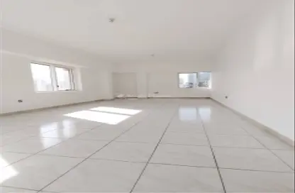 Apartment - 3 Bedrooms - 3 Bathrooms for rent in Hamdan Street - Abu Dhabi