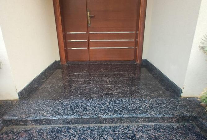 15383800 - Property Image 2