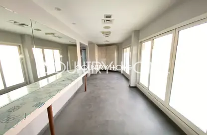 Villa - Studio - 3 Bathrooms for rent in Umm Suqeim 1 Villas - Umm Suqeim 1 - Umm Suqeim - Dubai