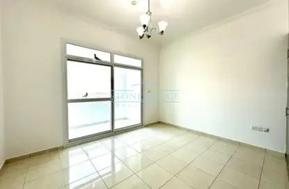 شقة - 2 غرف نوم - 3 حمامات للايجار في برج ربيعة - مجان - دبي لاند - دبي