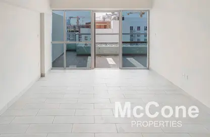 شقة - 2 غرف نوم - 2 حمامات للايجار في شيماء بريميير - منطقة 15 - قرية الجميرا سركل - دبي شقة - 2 غرف نوم - 2 حمامات للايجار في شيماء بريميير - منطقة 15 - قرية الجميرا سركل - دبي