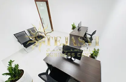 مكتب - استوديو - 1 حمام للايجار في لولو سنتر - منطقة حديقة الكرامة - الكرامة - دبي