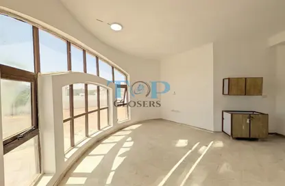 شقة - غرفة نوم - 1 حمام للايجار في رملة زاخر - زاخر - العين