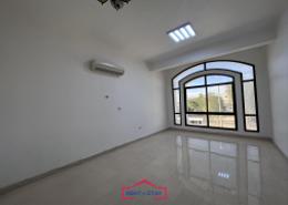 Villa - 3 bedrooms - 4 bathrooms for rent in Al Niyadat - Central District - Al Ain