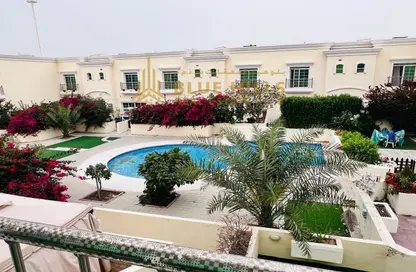 Villa - 4 Bedrooms - 5 Bathrooms for rent in Al Garhoud - Dubai