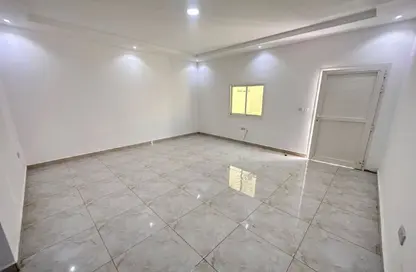 Apartment - Studio - 1 Bathroom for rent in Khalifa City B - Khalifa City - Abu Dhabi Apartment - Studio - 1 Bathroom for rent in Khalifa City B - Khalifa City - Abu Dhabi
